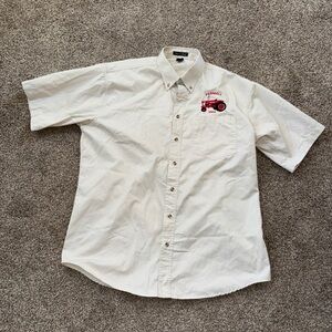 Farmall 1066 Rivers End Men's Large Cream Short Sleeve Shirt